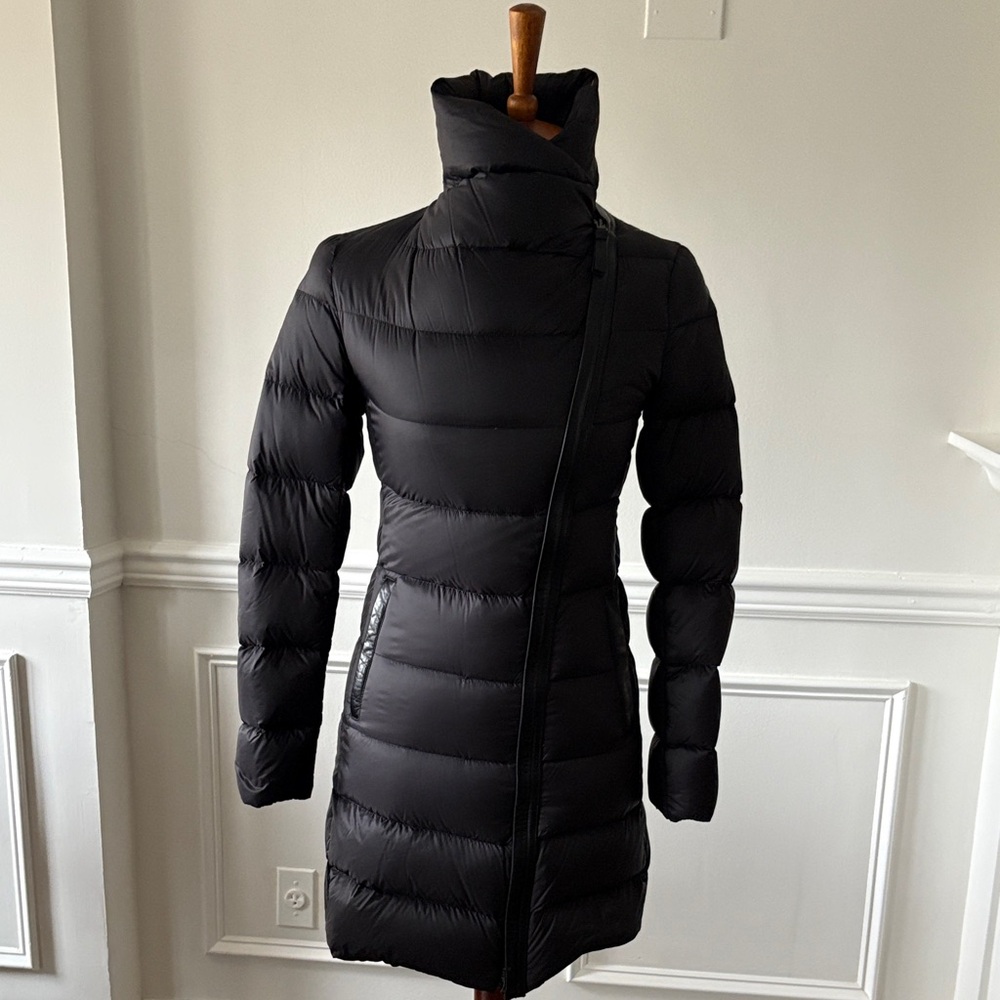 Machage Women's Black Puffer Coat